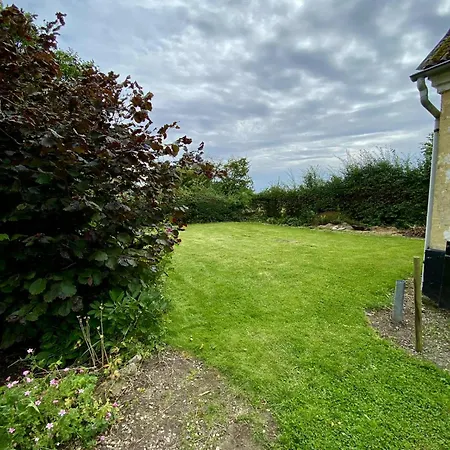 Vakantiehuis Big House Near & *