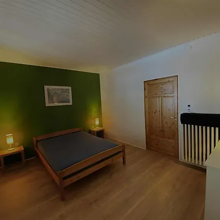 Vakantiehuis Big House Near & *